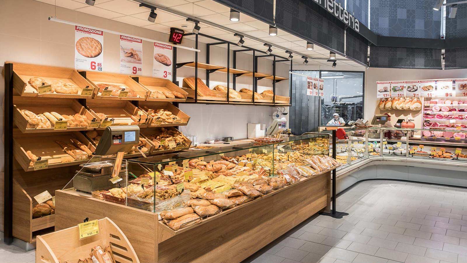 Mondolegno - Arredi su misura per RETAIL